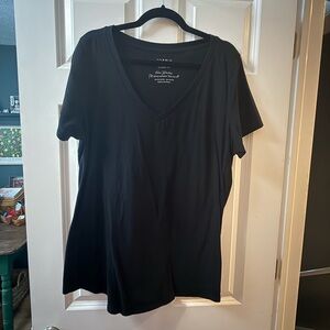 Torrid Classic Black V-Neck Short Sleeve Tee